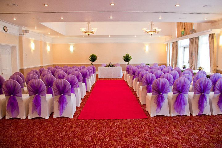 Holiday Inn Ipswich Wedding Chair Covers Table Angels